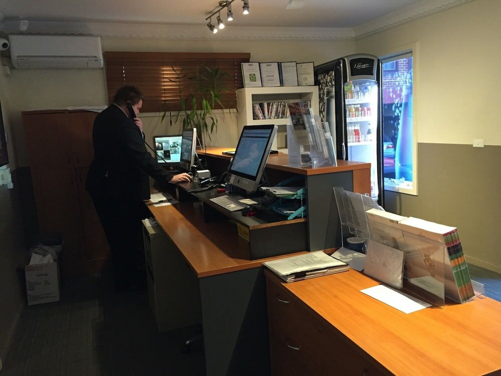 Фото Comfort Apartments Royal Gardens