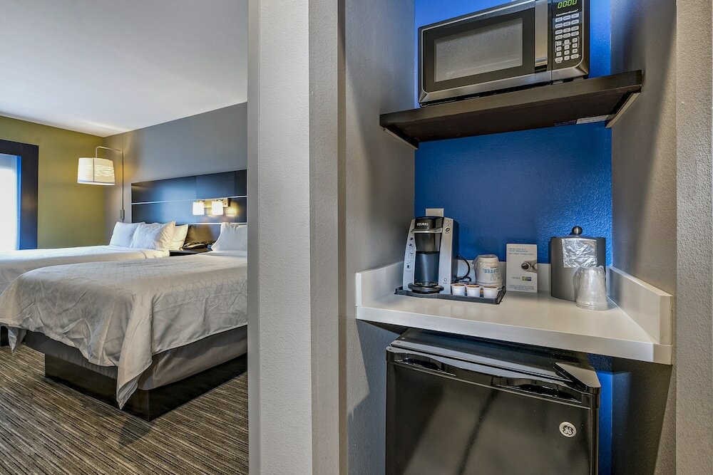 Фото Holiday Inn Express & Suites Kilgore North