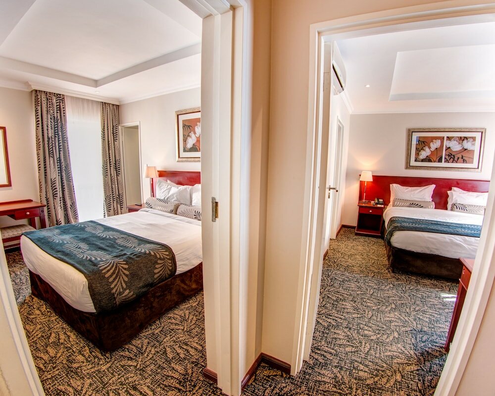 Фото отеля 2