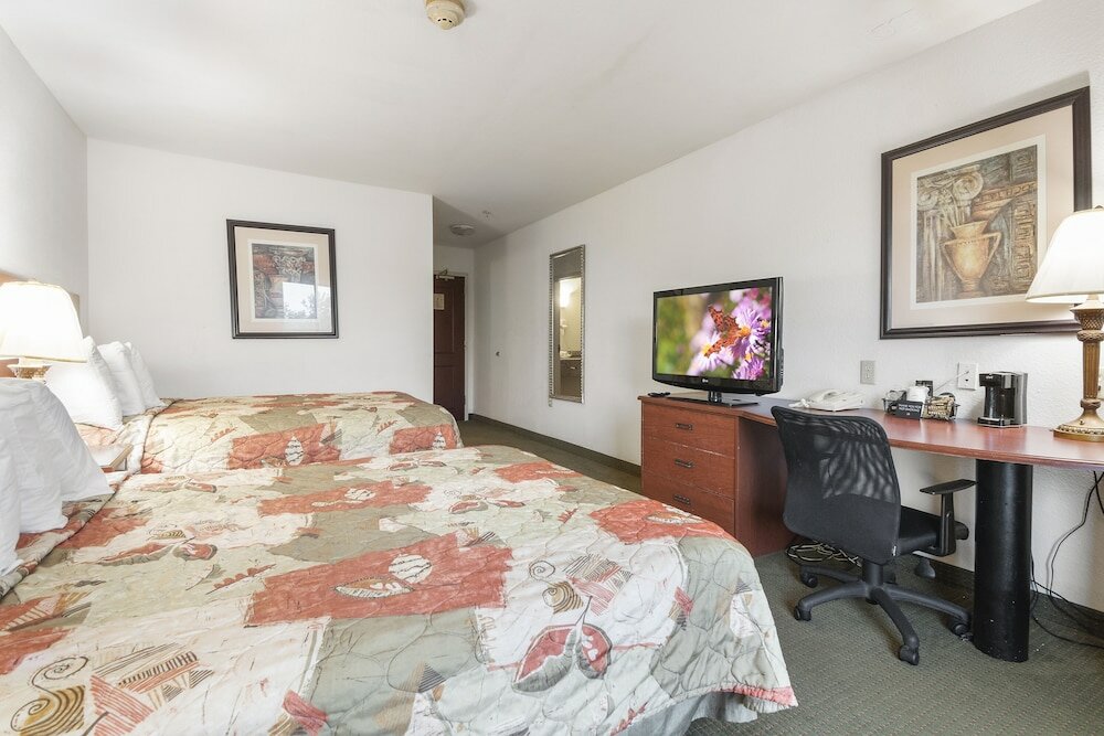 Фото Oyster Point Inn & Suites Newport News