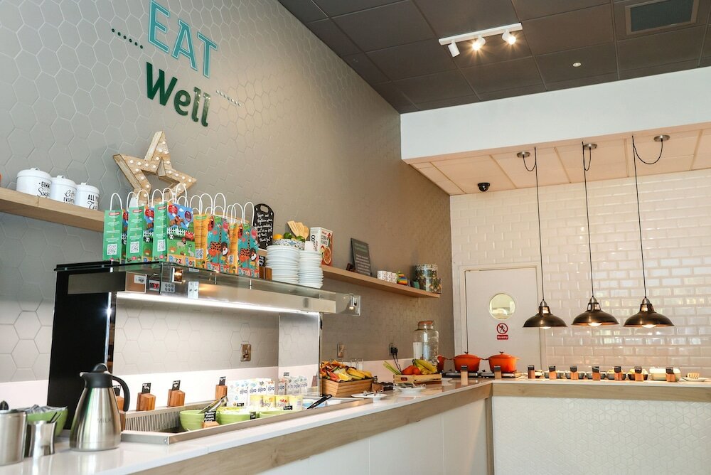 Фото Holiday Inn Bournemouth, an Ihg Hotel