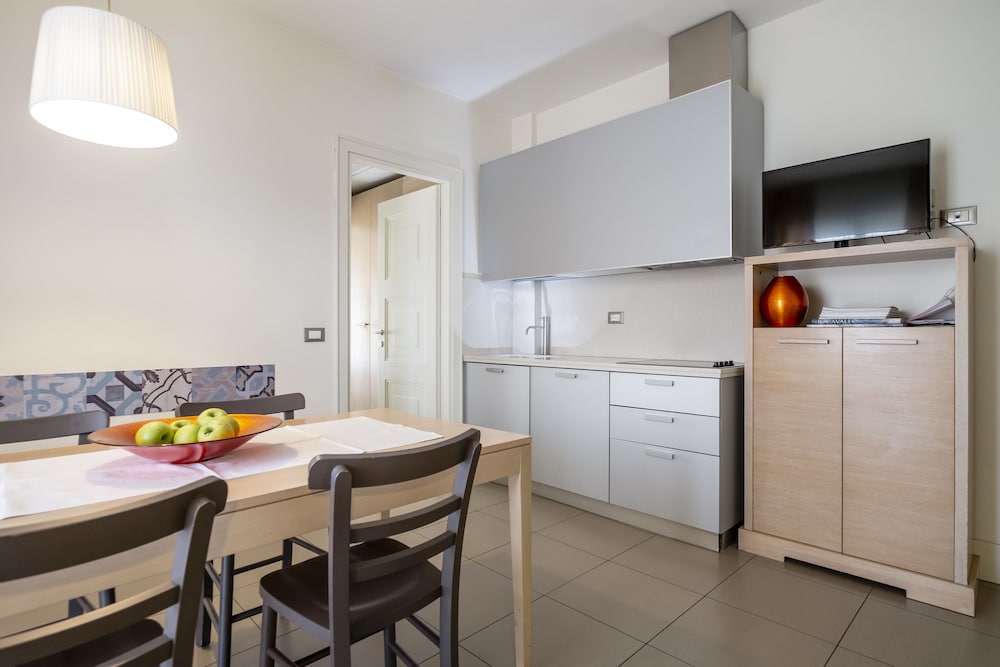 Фото Le Rose Suite Hotel