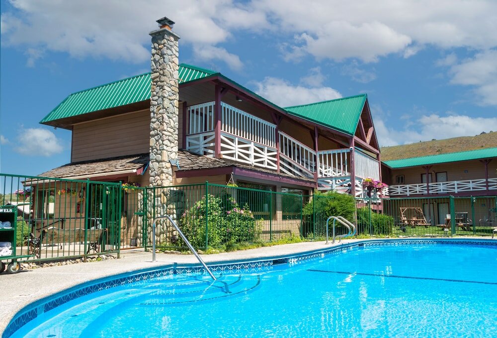 Фото отеля 2