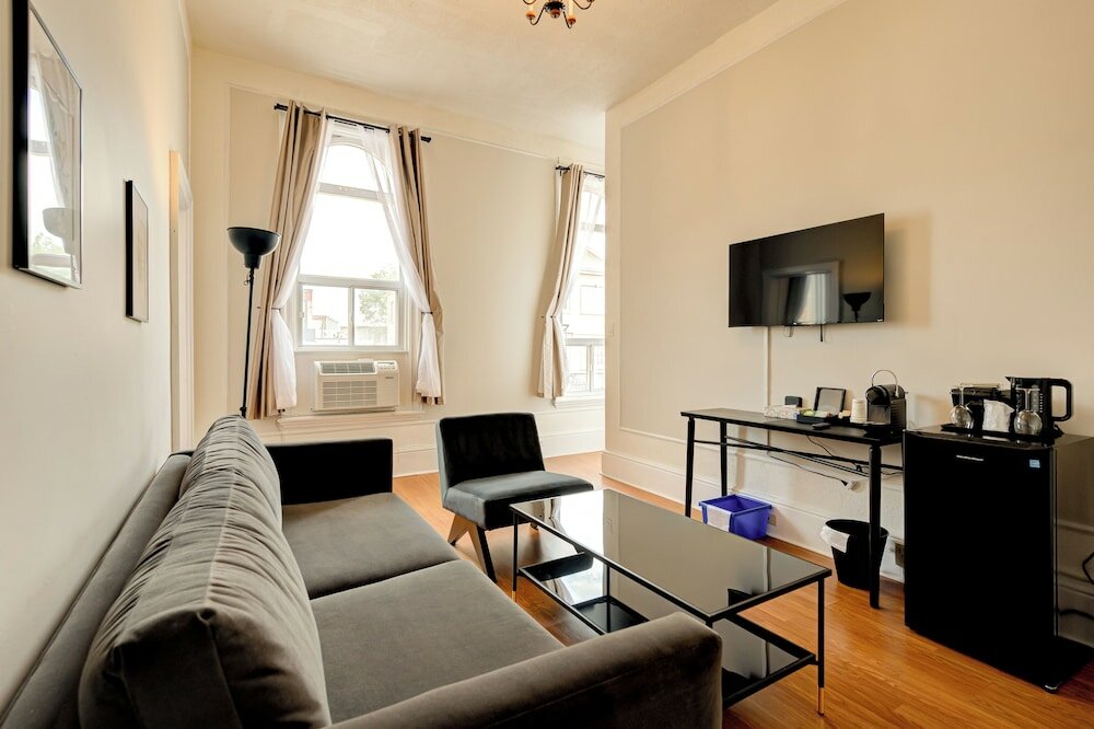 Фото The Windsor Hotel by Hoco Hotels