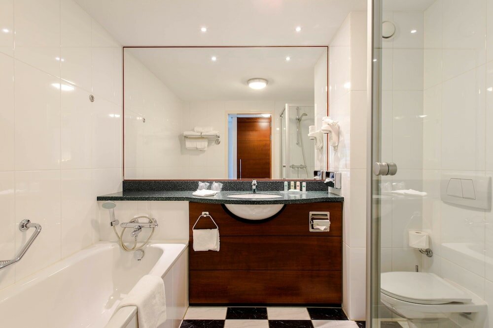 Фото Courtyard by Marriott Amsterdam Airport