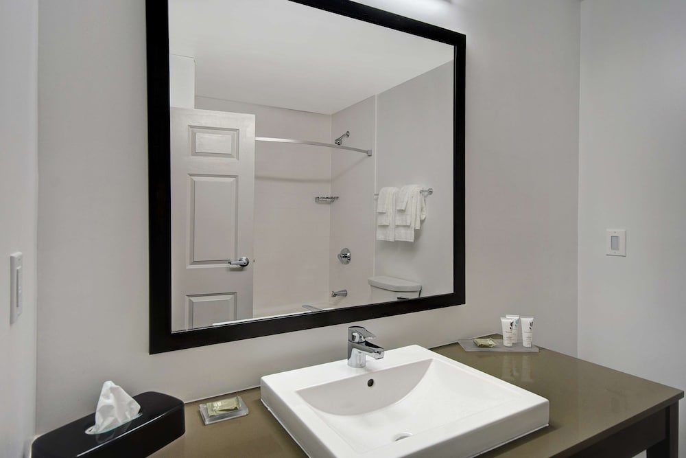 Фото Country Inn & Suites by Radisson, Cincinnati Airport, Ky