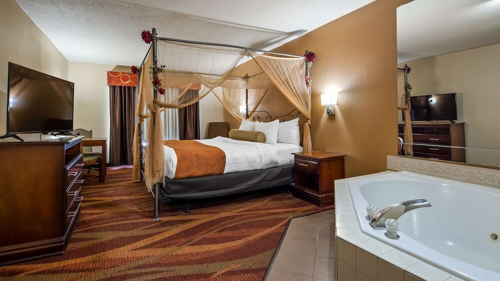 Фото Best Western Plus Fort Wayne Inn & Suites North