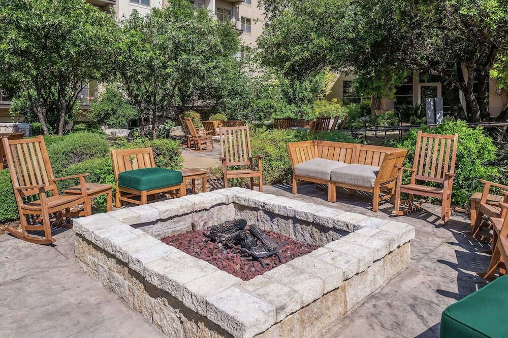 Фото Hilton San Antonio Hill Country