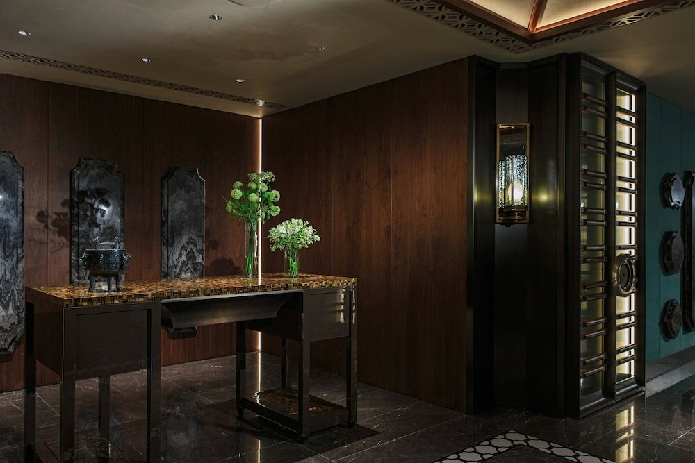 Фото Renaissance Hong Kong Harbour View Hotel