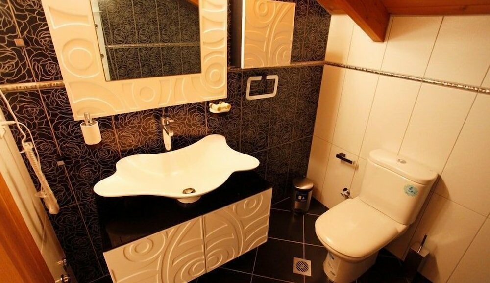 Фото Odeon Hotel