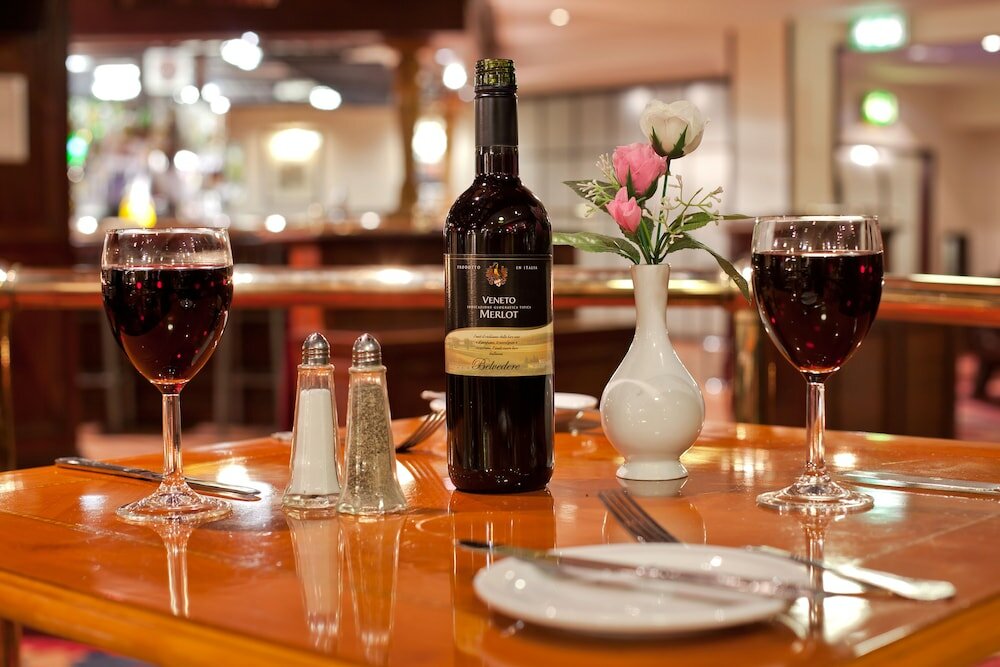 Фото Britannia Sachas Hotel