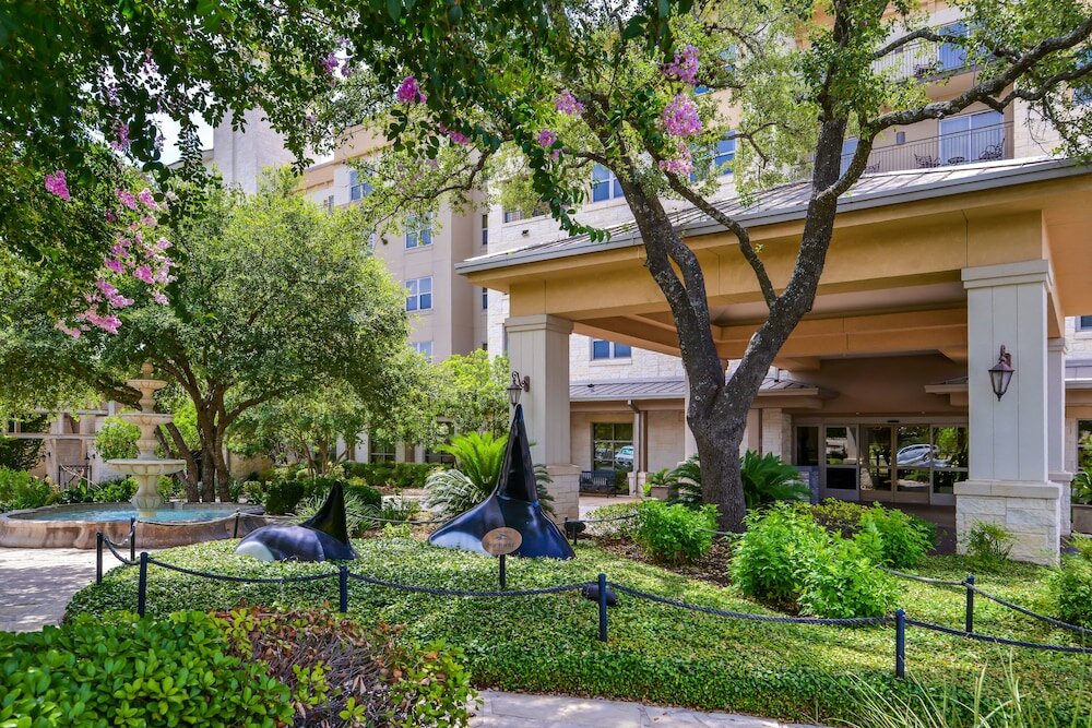 Фото Hilton San Antonio Hill Country