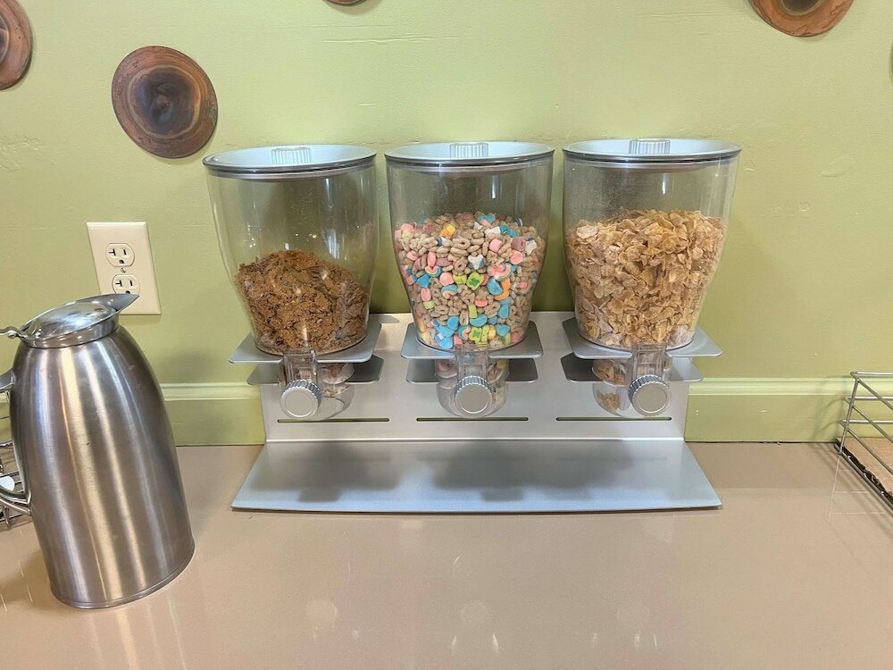 Фото SureStay Plus Hotel by Best Western Tempe University