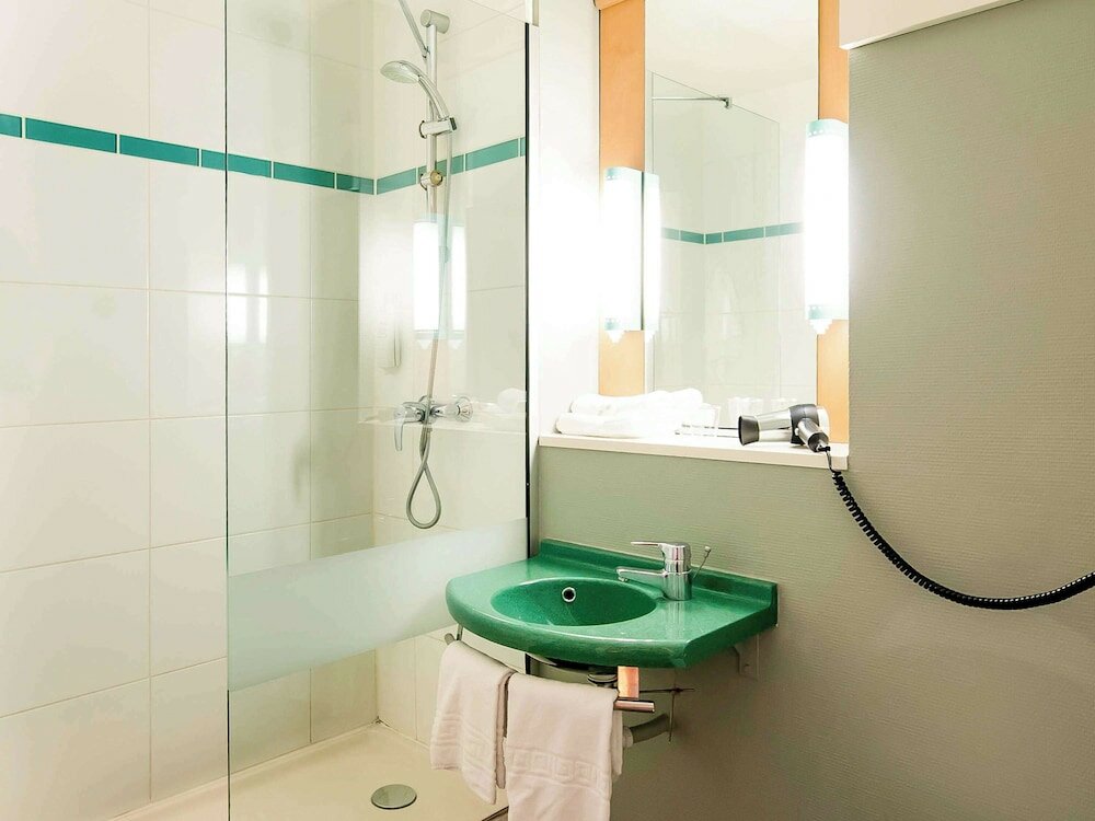 Фото ibis Brest Kergaradec Aéroport