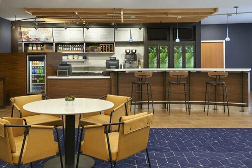 Гостиница Courtyard by Marriott Toronto Markham в Торнхилле