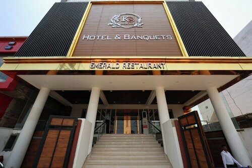 Гостиница Ks Square Hotel and Banquets в Патне