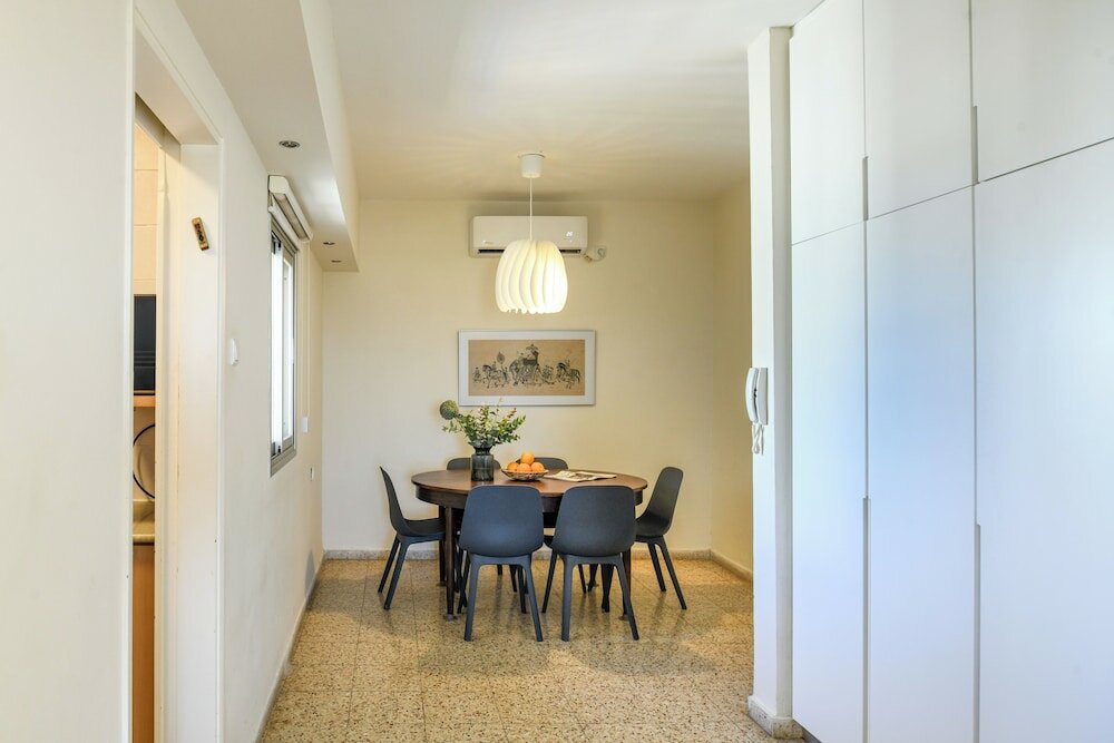 Фото 3br SeaView Apt by the Beach by SeaNRent