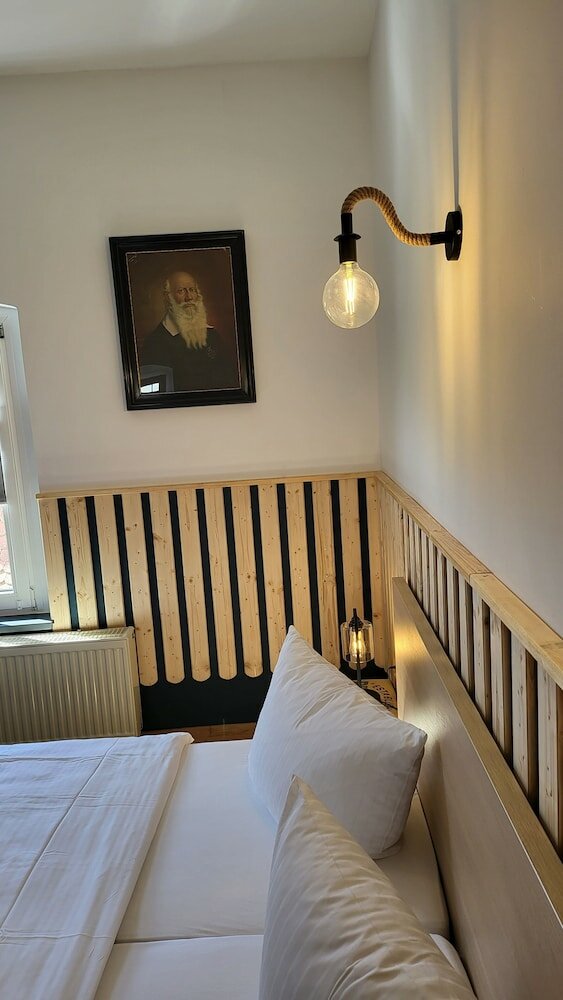 Фото Pension Zur Neuenburg