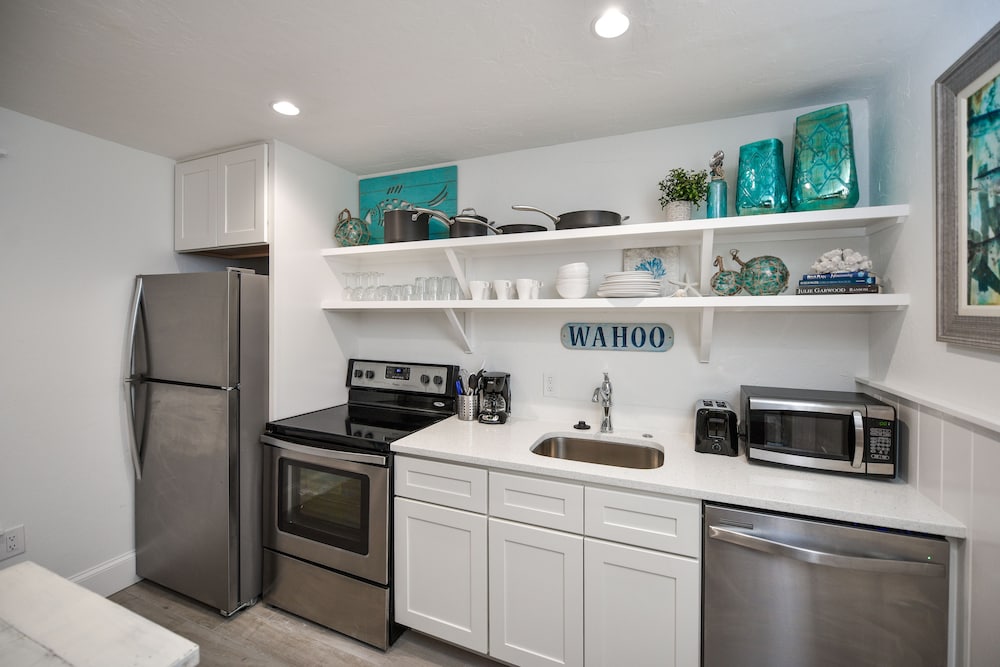 Фото Tropical Breeze Resort