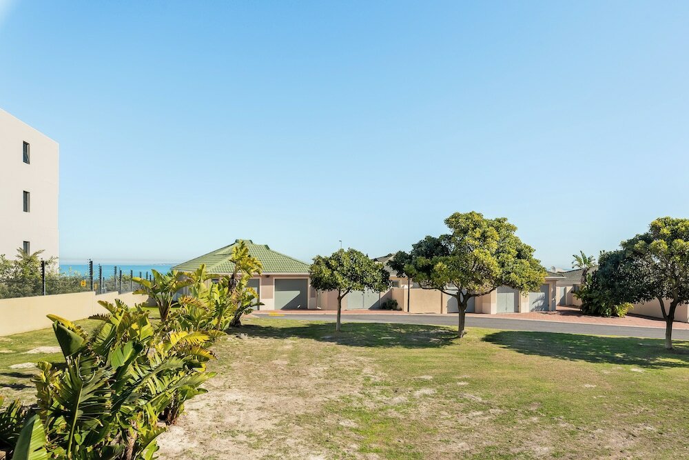 Фото Valencia 54 Big Bay Beach Club