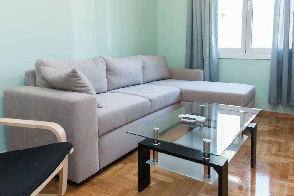 Фото Modern Greek Living Apt in Dafni Athens