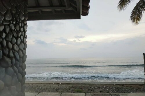 Гостиница Oyo 3303 Penginapan Putri Asih Sawarna