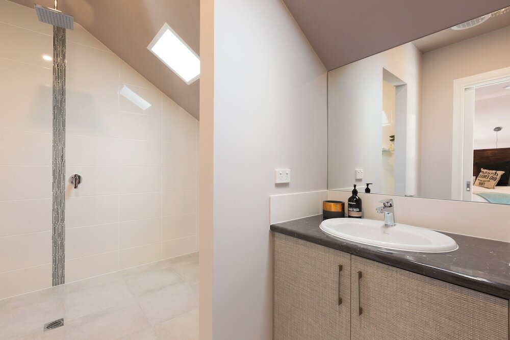 Фото The Old Mechanics