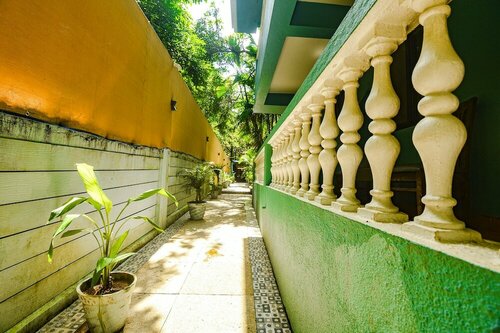 Гостиница FabEscape Sion Resort With Pool, Candolim