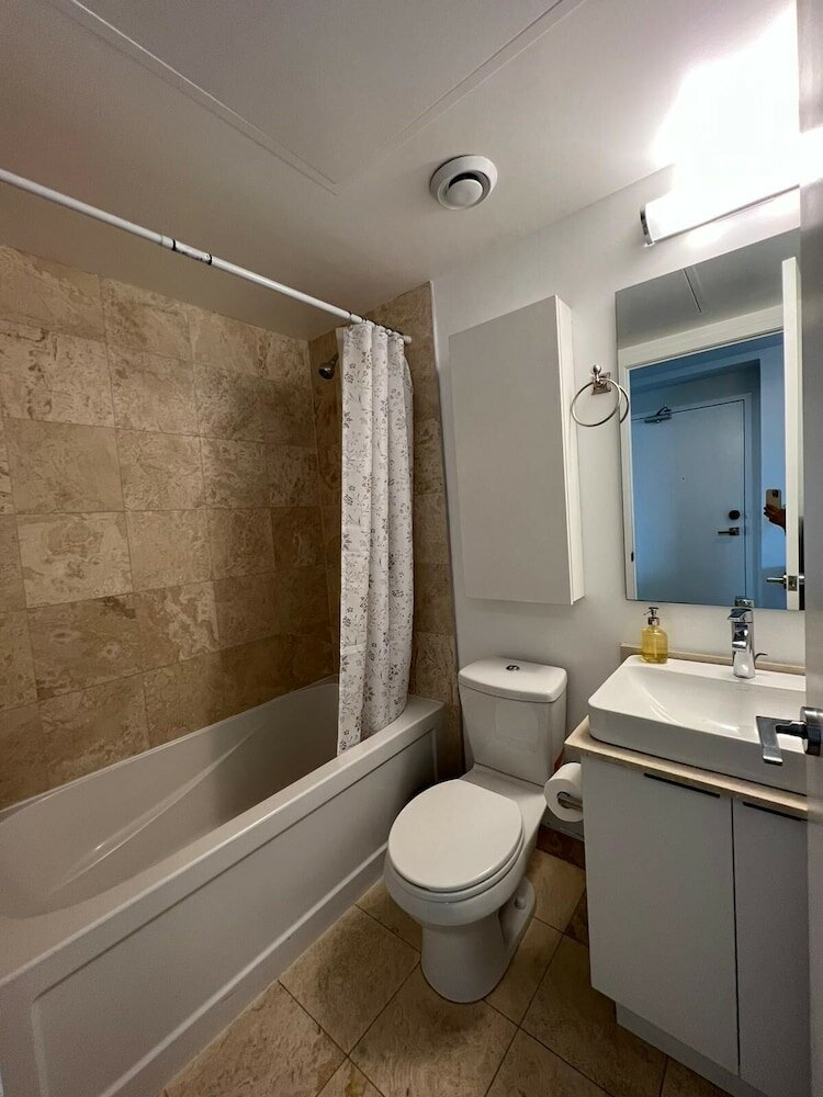 Фото IHost Suites