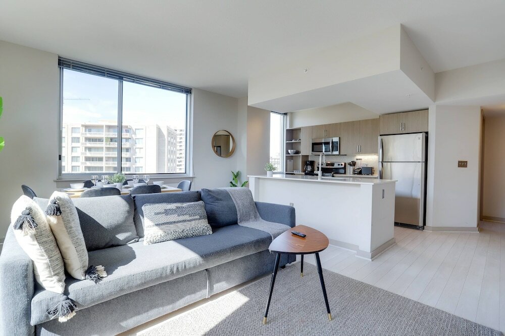 Фото Trendy n Exclusive Apto at Crystal City