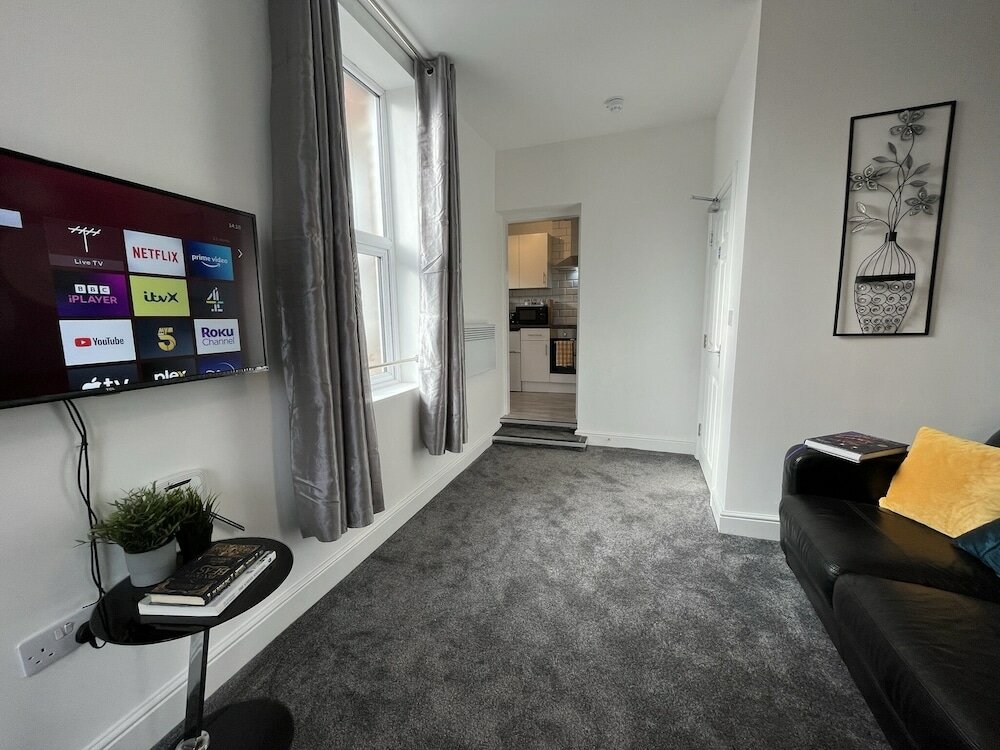 Фото Modern 1 bed Studios for Comfy Stay in Preston