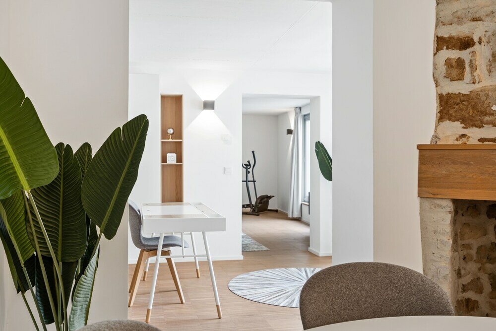 Фото Modern Apt Old Town w Panoramic View Id4