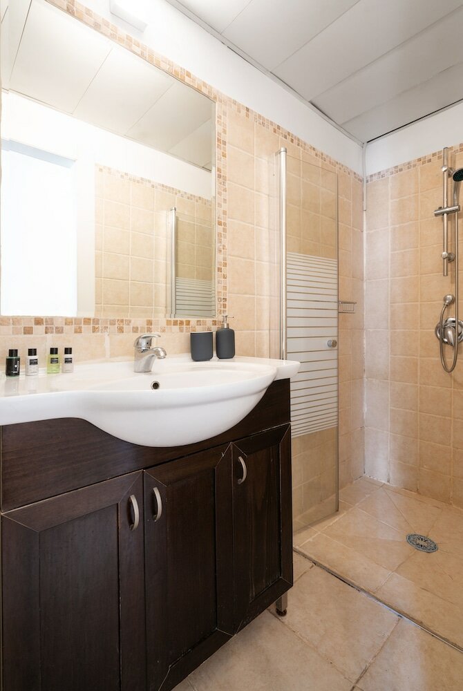 Фото Апартаменты Яркон - на пляже Тель-Авив