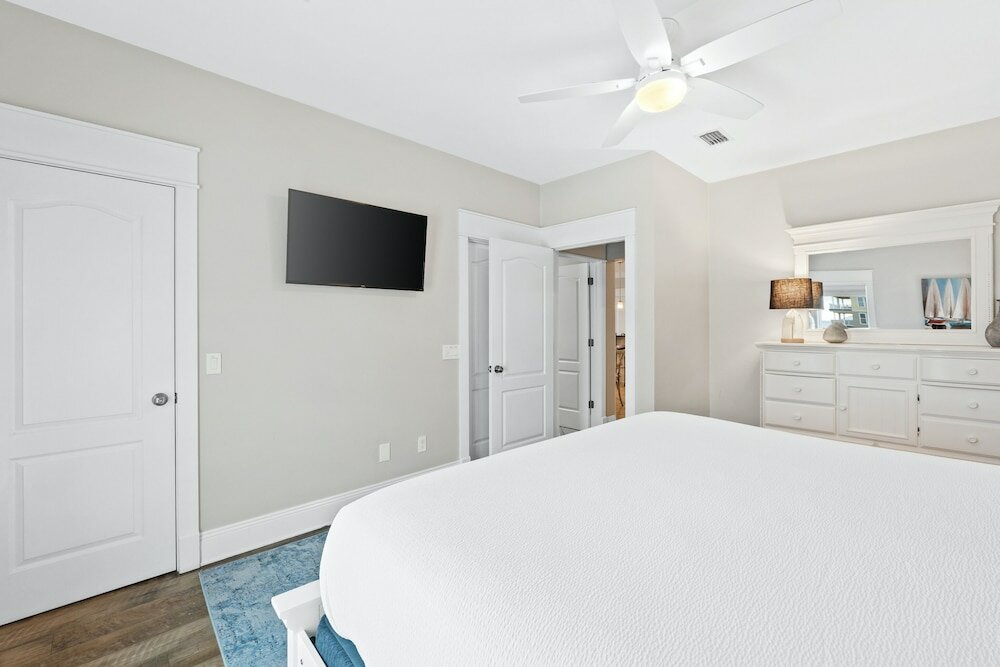 Фото Bel Air Beach Condos by Phg