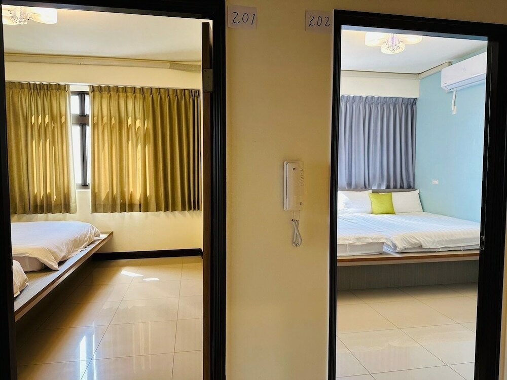 Фото Time Hostel Jincheng Station Branch