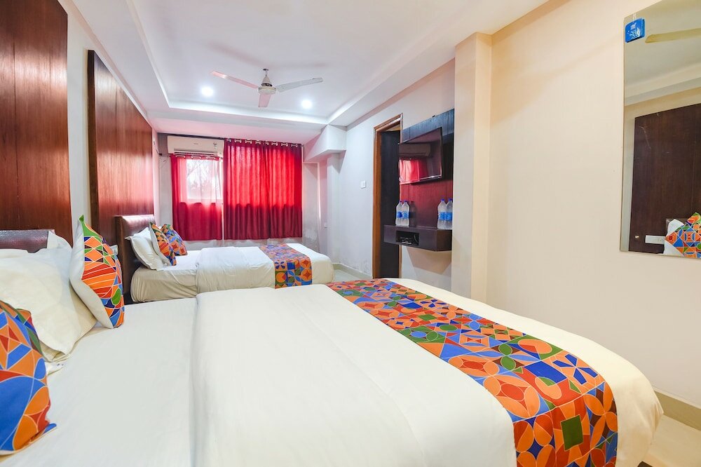 Фото отеля 2