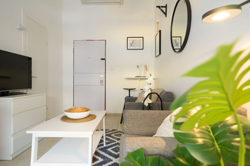 Фото Апартаменты Яркон - на пляже Тель-Авив