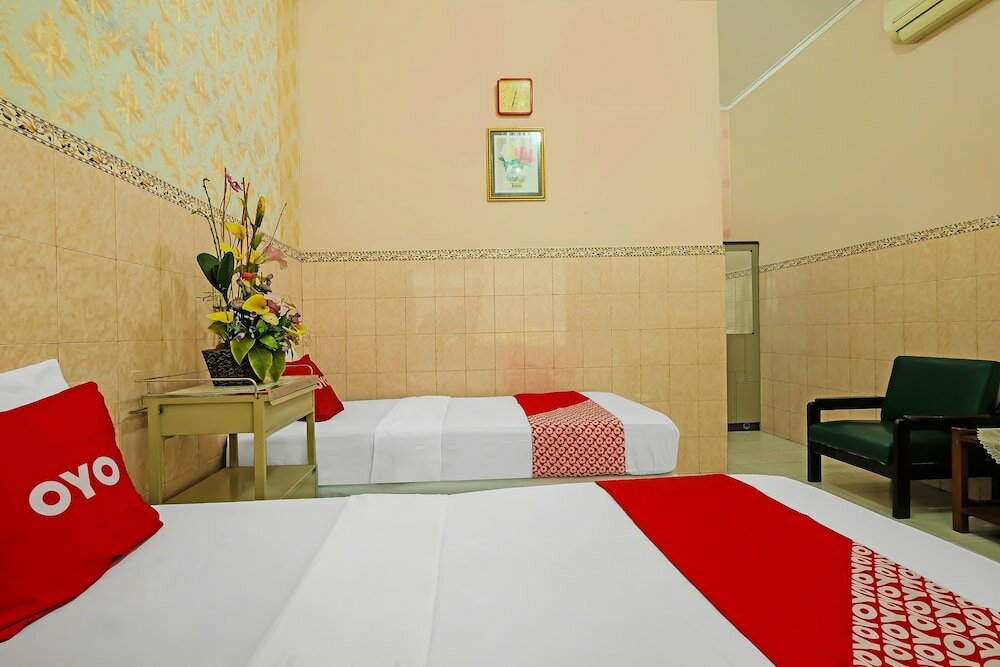Фото Oyo 92454 Griya Raharja Guest House