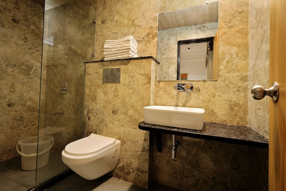 Фото Hotel Sparkle Inn