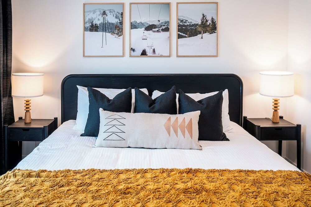 Фото The Selkirk House by Revelstoke