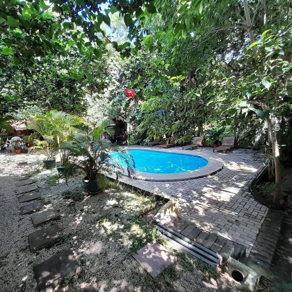 Фото Hotel Cabinas La Playa