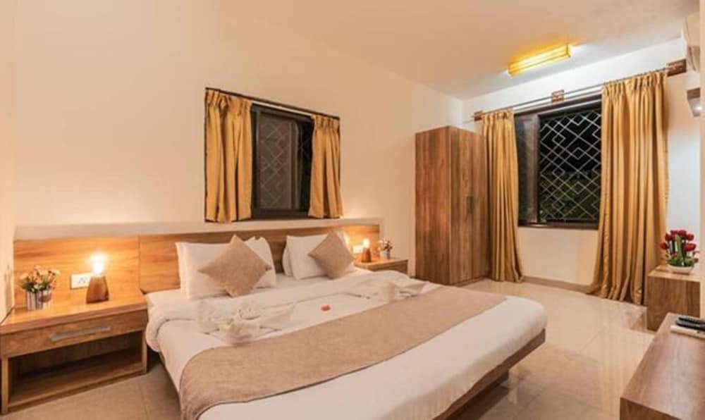 Фото FabHotel Vihasta Gold Nest