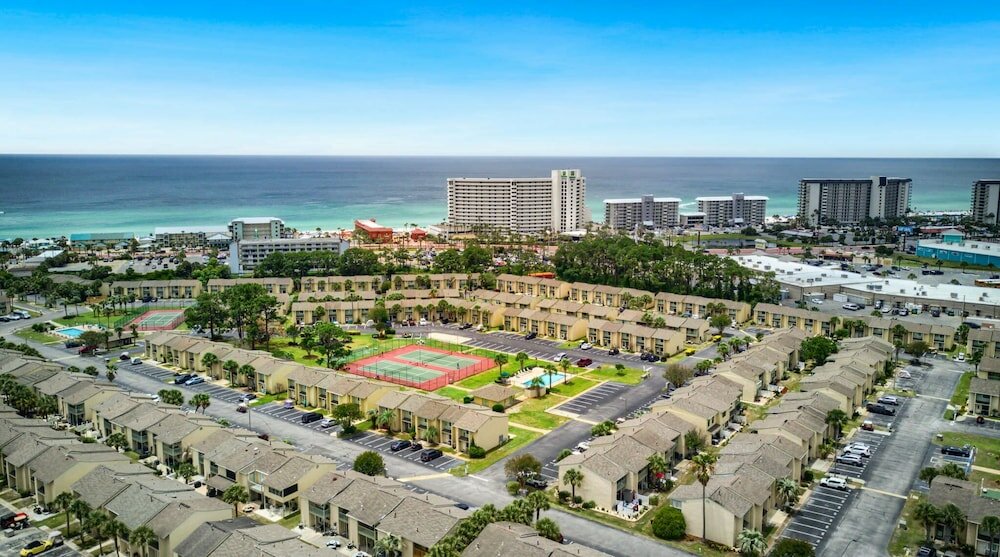 Фото White Sand Condo