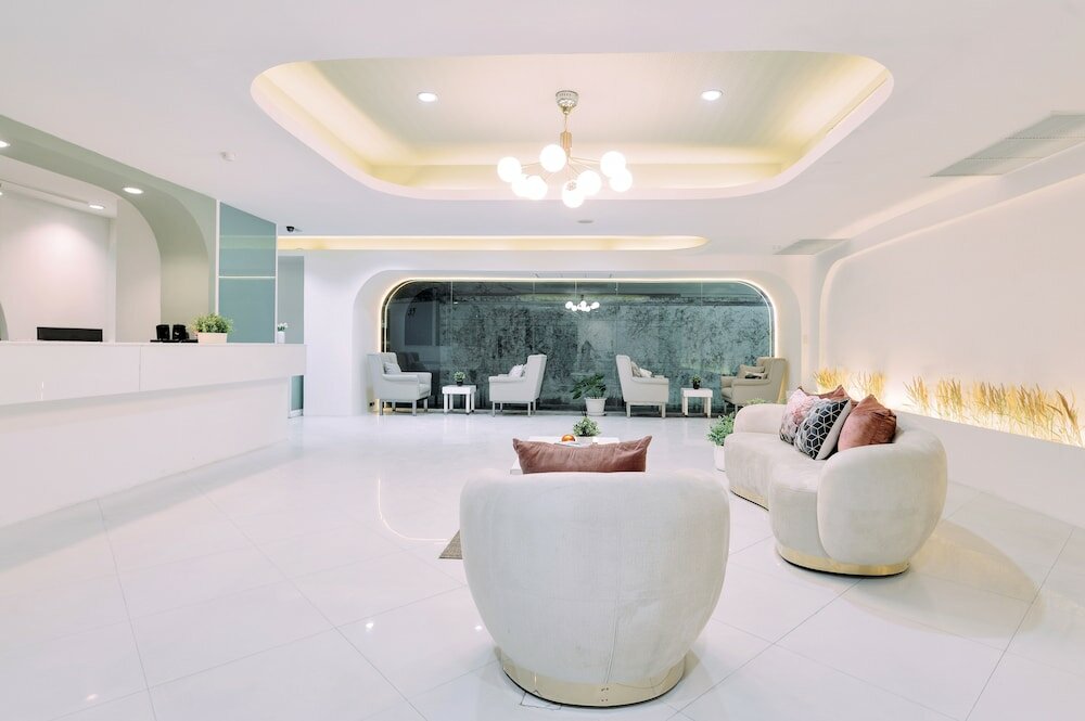 Фото Tori Crown Hotel