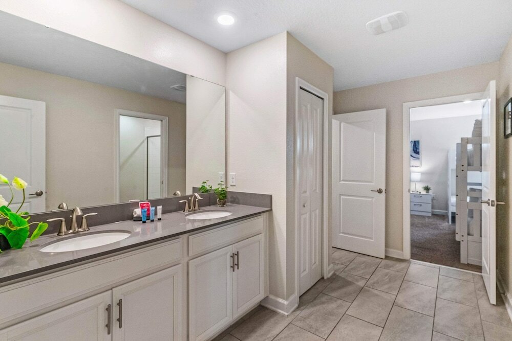 Фото 4539 Narrative Lane