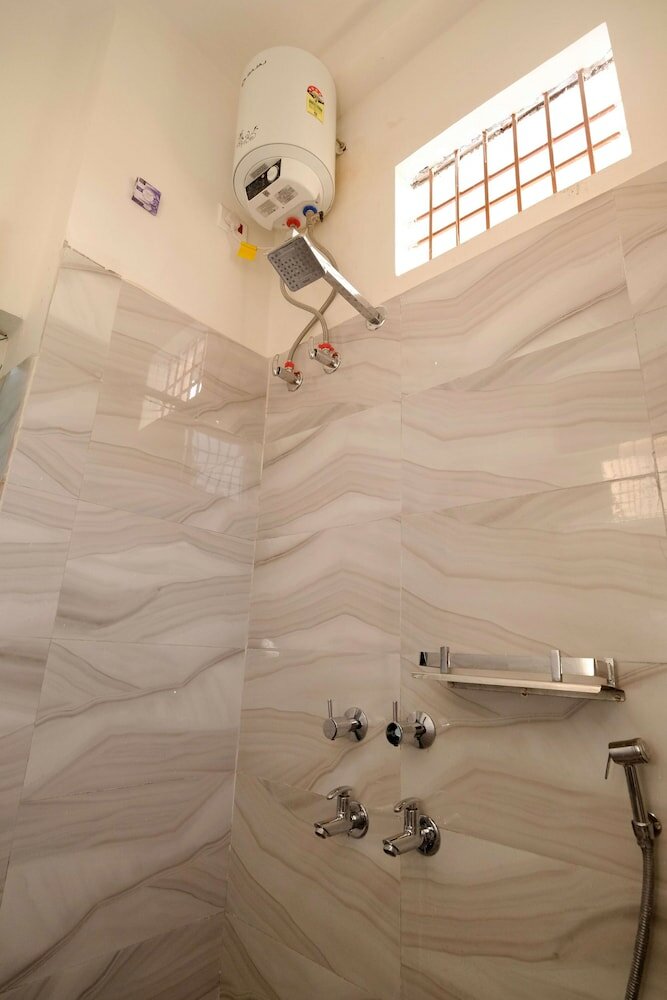 Фото Swastik Hotel