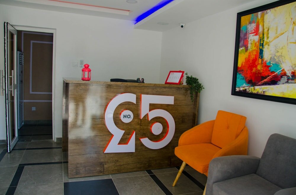 Фото № 95 suites & Apartment