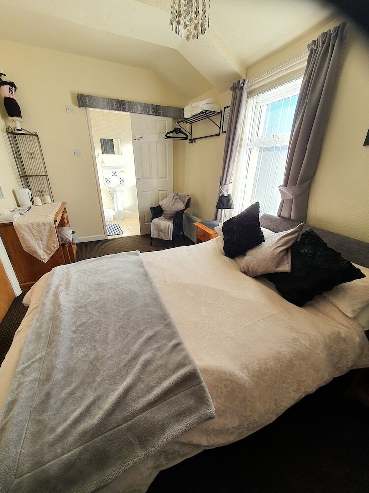 Фото Windsor House Hotel