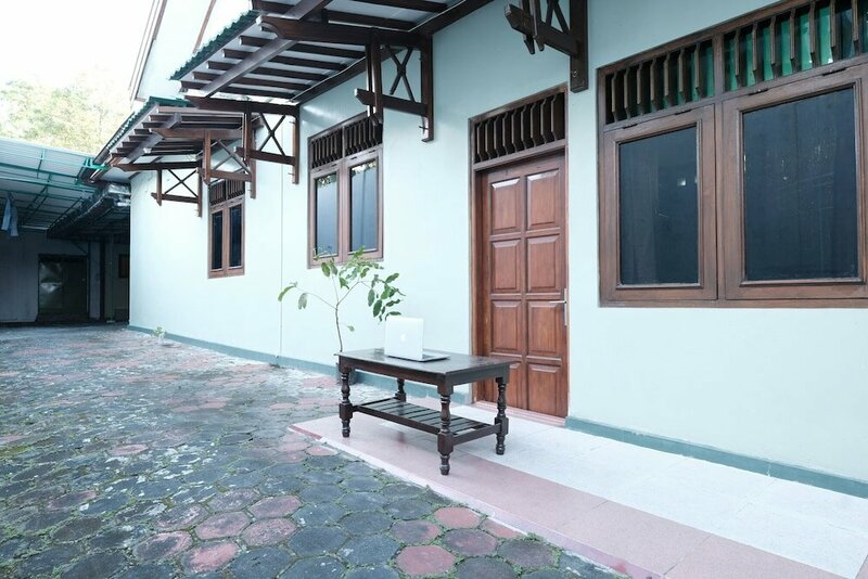 Гостиница Spot On 92068 Pudja Kesuma Homestay