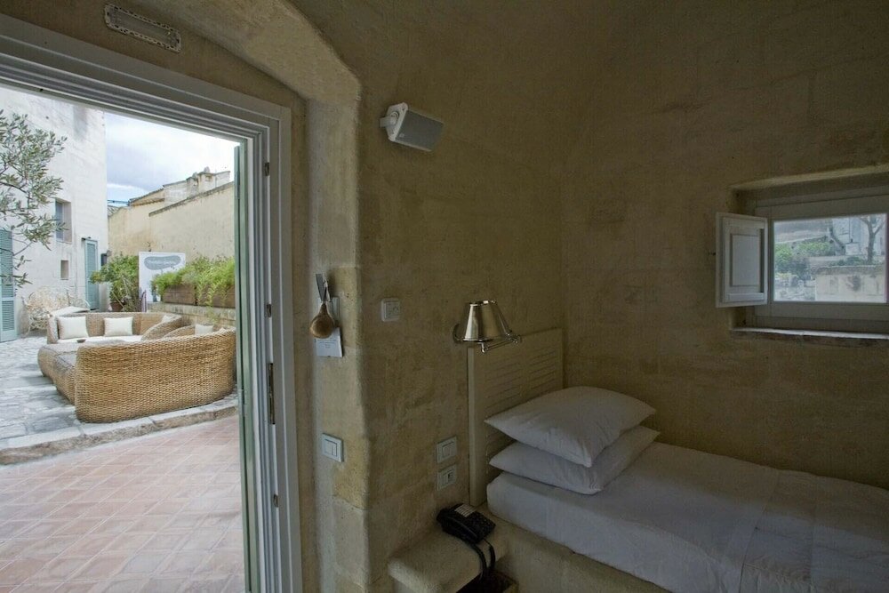 Фото L Hotel In Pietra